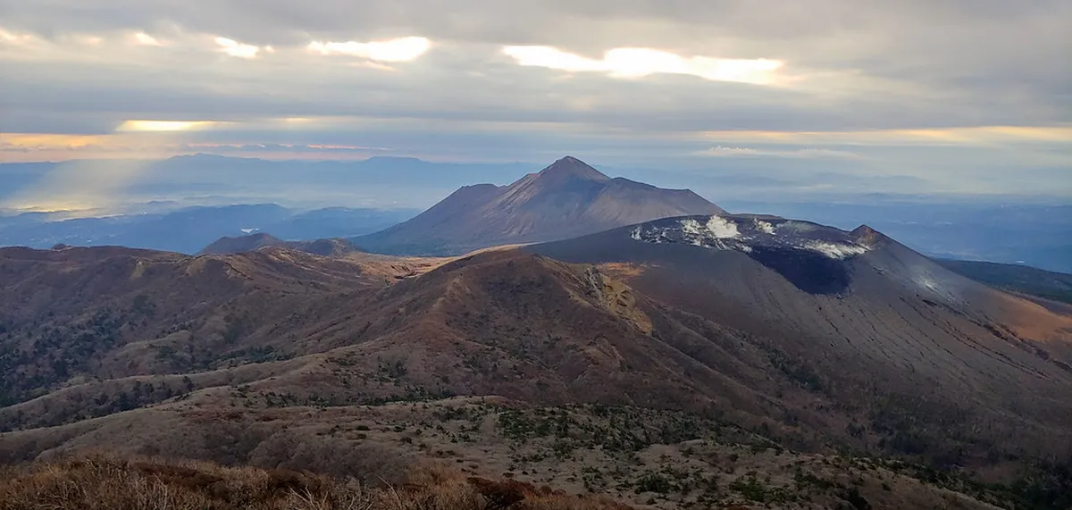 Kirishima Jingu Shrine in Winter Snow Guide