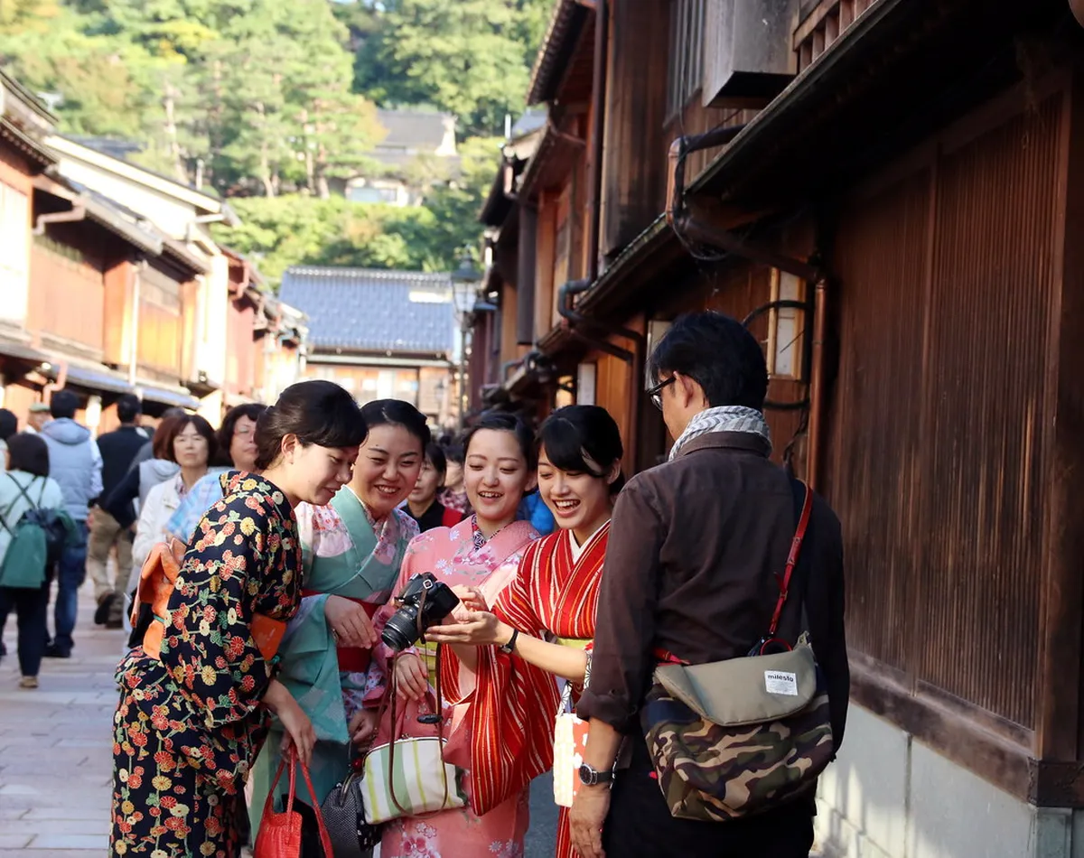 Kanazawa Winter Travel Guide 2026: The Best Snowy Trip