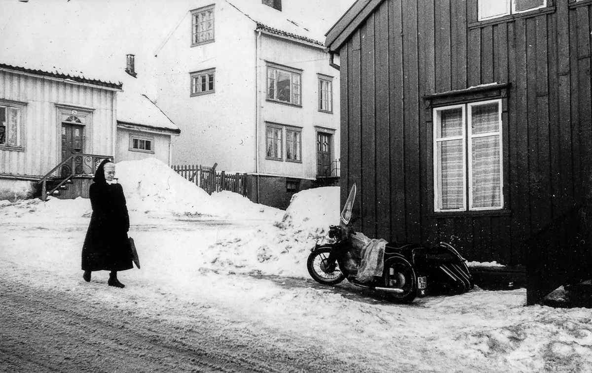 Walking around Tromsø city safely on ice 2026